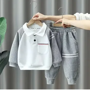 Комплект свитеров для мальчиков 2023 года, Новая весенне-осенняя одежда в корейском стиле, Красивый повседневный детский комплект из двух предметов в академическом стиле