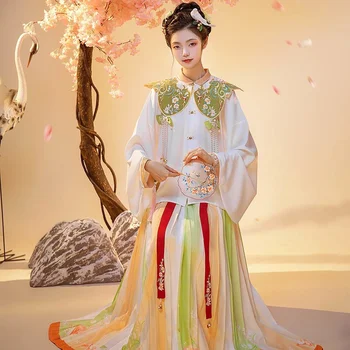 Короткая рубашка со стоячим воротником Fengtai Qu (до сих пор зеленая) династии Мин с плиссированной юбкой и китайскими элементами Hanfu female